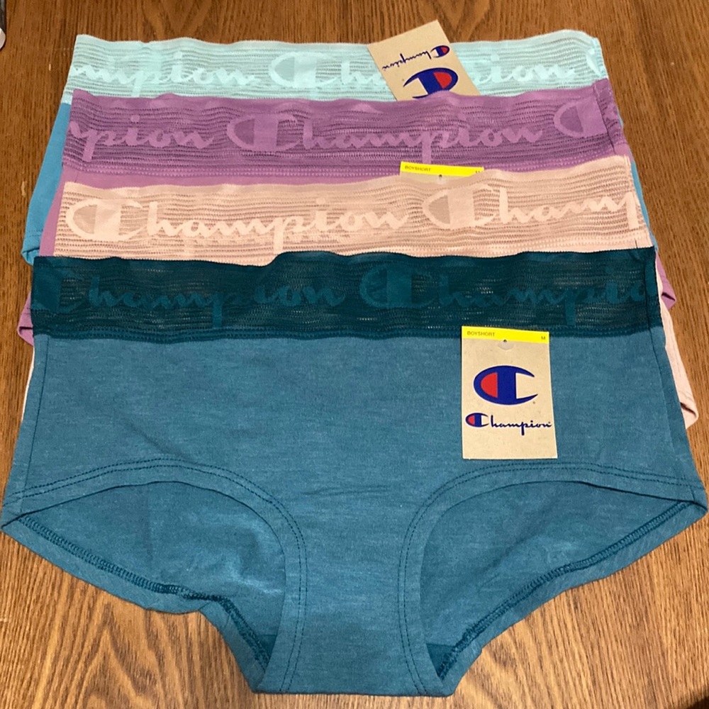 Champion Lace Waist Women’s Boyshort Bundle of 4 (size M) NWT